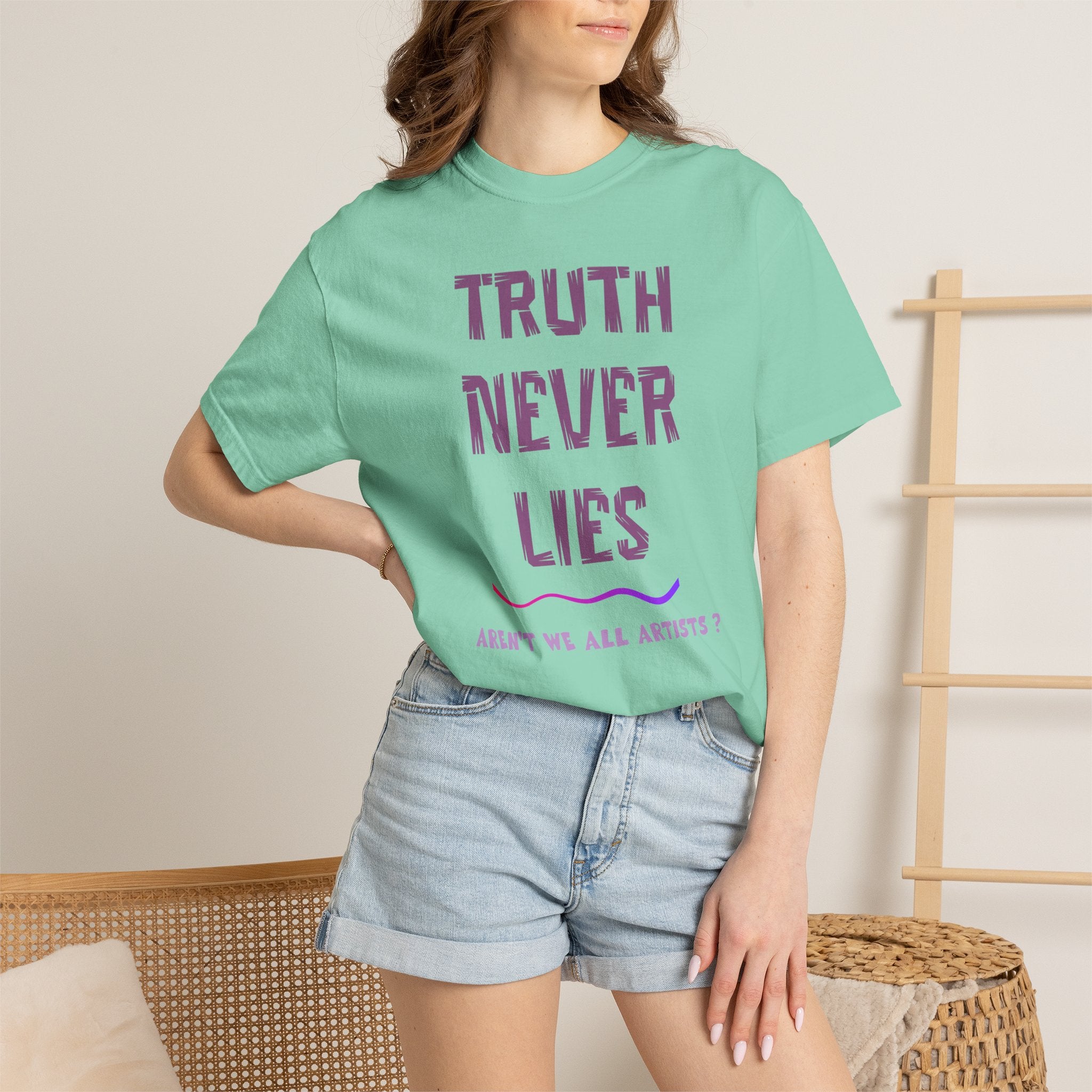 T-shirt Truth Never Lies Artistic T-Shirt – Inspirational Artist Statement Tee